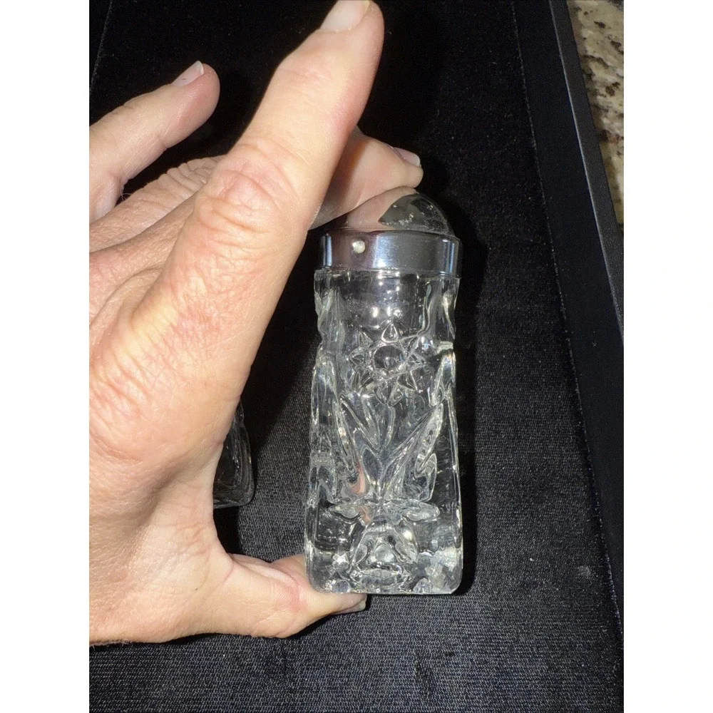 Salt And Pepper Shaker Star Of David Glass Silver Toned Tops Anchor Hocking 5005